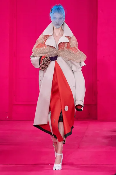 Look 30